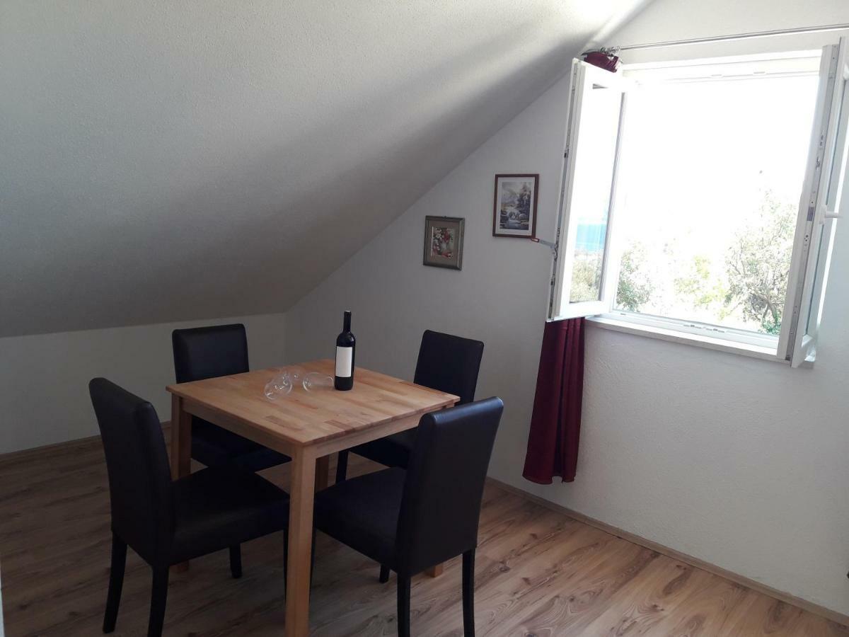 Apartmani Timon Bol Dış mekan fotoğraf