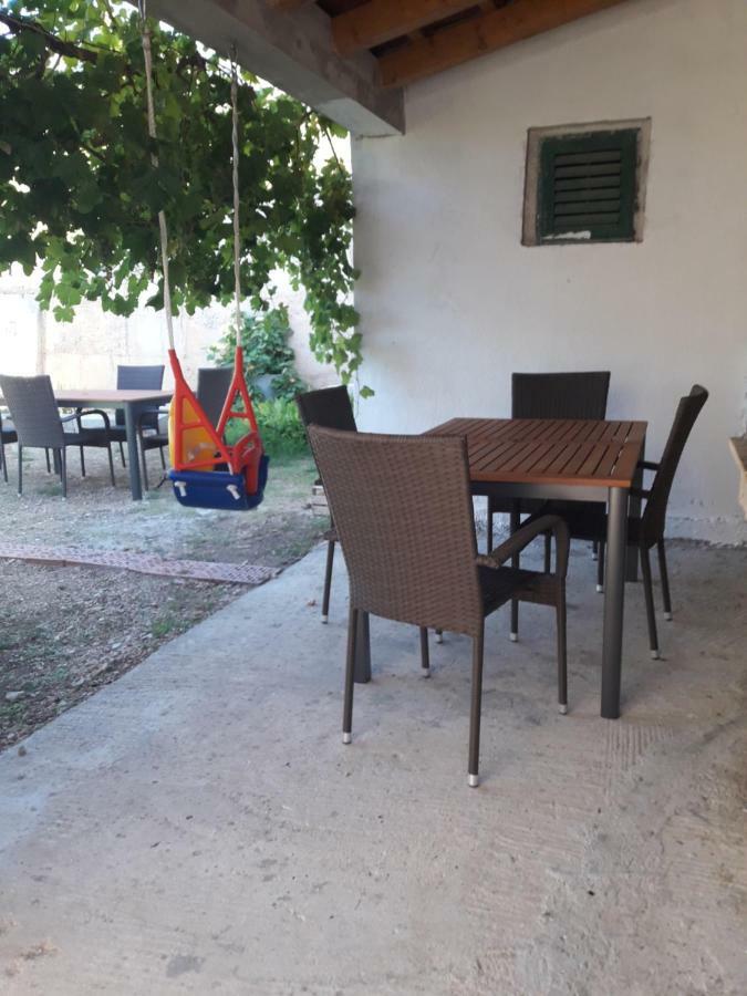 Apartmani Timon Bol Dış mekan fotoğraf